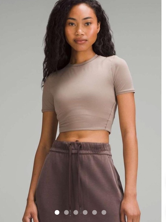 lululemon athletica Tops - lululemon wundermost untar soft nulu crewneck cropped top
